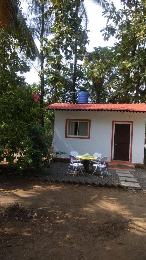 Sereno Farms Hotel Alībāg Exterior foto